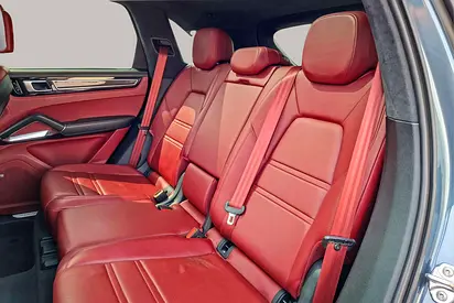 2019 Porsche CAYENNE — миниатюра 12