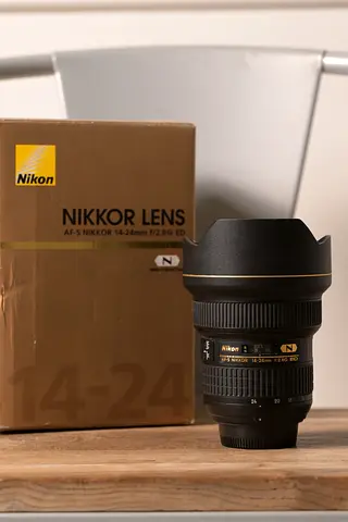 Nikon AF-S Nikkor 14-24mm f/2.8G ED – Excellent Condition with Box - light use