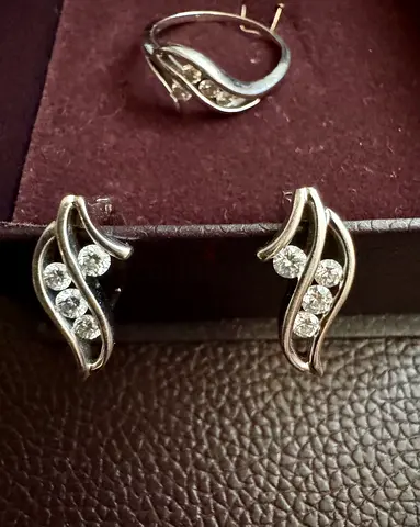 White gold and Diamonds set