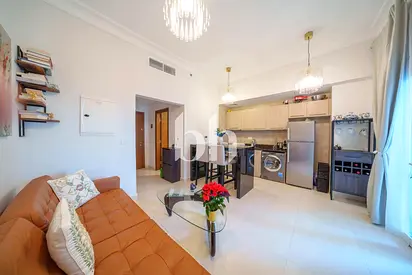 Upgraded | Fully Furnished | Turnkey