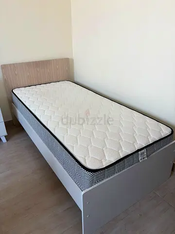 Homebox Single Mattress 90 × 190 cm Medium Firm