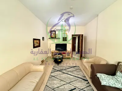 شقه غرفه وصاله مفروشه  للايجارالسنوى فى المجازثلاثه بإمارة الشارقه اطلاله مفتوحه  مساحات واسعه تشطيبات حديثه تسهلات فى الدفعات