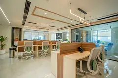 FULLY FITTED | HIGH FLOOR | NEAR METRO