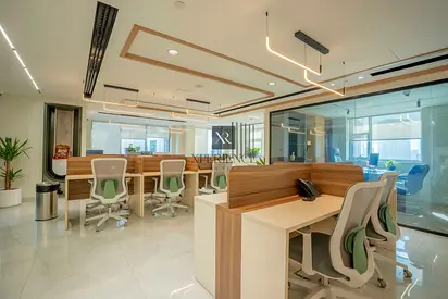 FULLY FITTED | HIGH FLOOR | NEAR METRO
