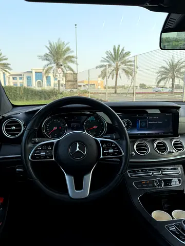 2019 Mercedes-BENZ E-CLASS 缩略图 9