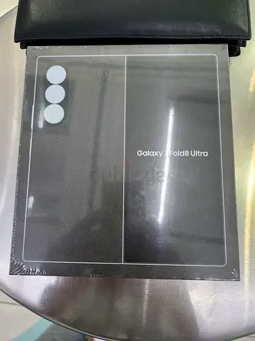 SAMSUNG GALAXY Z FOLD 8 FOR SALE.