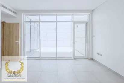 2BR Ready to Move Sea View
