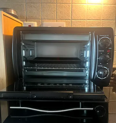 Black and Decker Oven Toaster 35L (perfect condition)