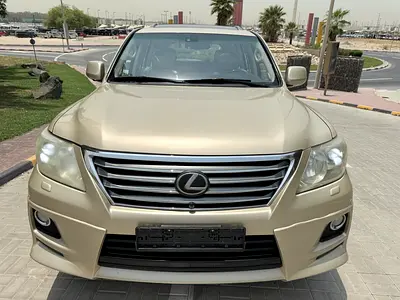 Pristine Lexus LX 570 Luxury 2011 | GCC Specs | Low Mileage
