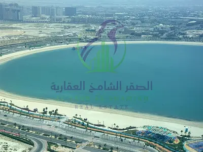 شقة غرفتين ماستر وصالة اول ساكن اطلالة بحرية ع ممزر دبي ارضيات باركيه باركيه فاخرة ستور باركينغ وجيم في ممزر الشارقة