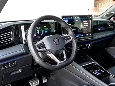 Volkswagen Tiguan R-line, миниатюра 3