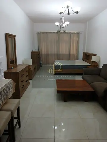 **DEAL**LARGE FUNISHED STUDIO FOR RENT