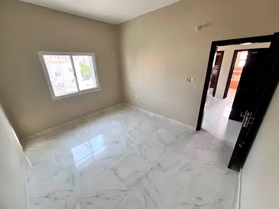 بسعر ممتاز جدا ومناسب للجميع مع صيانه فري ع المالك موقع متميز جدا ومناسب للجميع مع صيانه فري