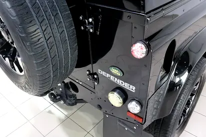 2010 LAND Rover DEFENDER — миниатюра 18