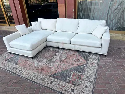 Premium Quality Perfect Condition Eichholts L Shape Sofa