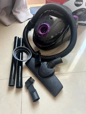 OLSENMARK vaccum 1400w