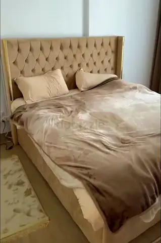 King Velvet Upholstered Bed with Tufted Headboard - Beige incl 200x180 Matress