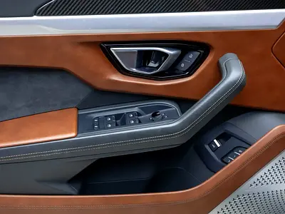 صورة مصغرة 18 لـ 2021 Lamborghini URUS