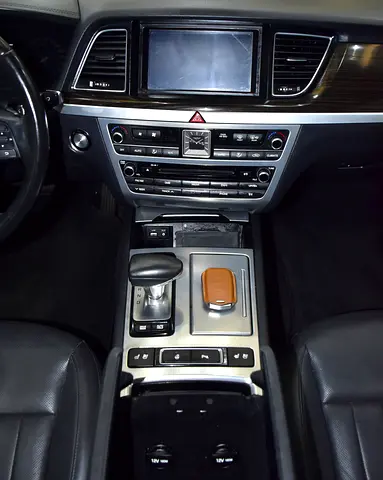 2018 Genesis G80 — миниатюра 15