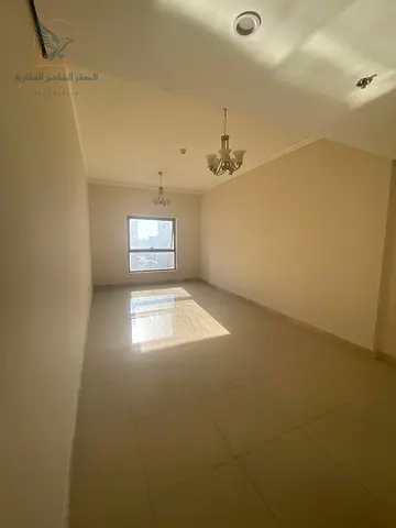 شقة واسعة في إمارة عجمان داخل أبراج الكونكورد تاور 3 غرف نوم صالة واسعة 3 حمامات خزائن ملابس مدمجة مساحات واسعة تشطيبات جيدة مناسبة للعائلات شهر فري