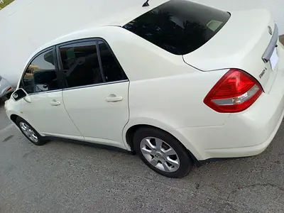 2007 Nissan TIIDA — фото 1
