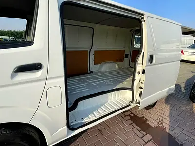 2020 Toyota HIACE 照片 11