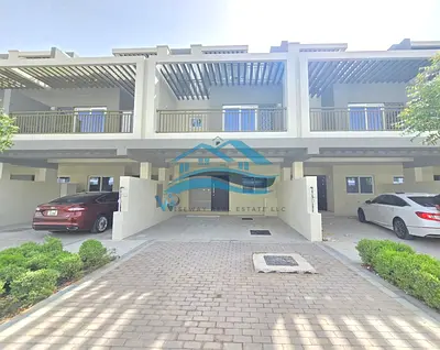 Elegant Modern 4Br Villa with Rooftop terrace | Closed to amenities