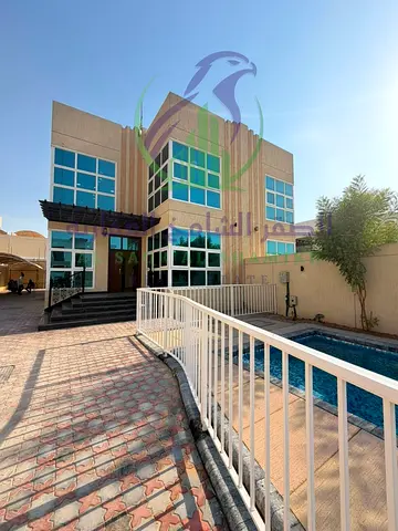 فيلا فاخرة بالبراشي مع مسبح خاص و4 غرف ماستر وحوش واسع وباركينغ مغطى وإمكانية الدفع حتى 12 دفعة