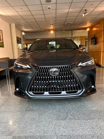 Lexus NX 350 Premier 2022 | GCC Specs | Low Mileage