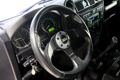 2010 LAND Rover DEFENDER — миниатюра 6