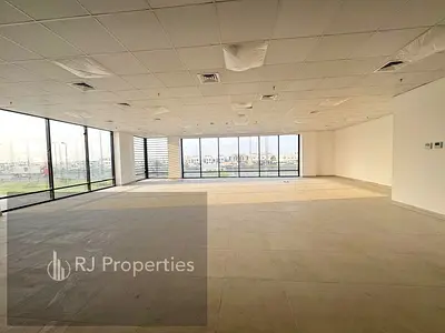 1 MONTH FREE BRAND NEW OFFICE VERY PRIME LOCATION WITH 2 WASHROOM CENTRAL AC READY TO MOVE JUST 90k