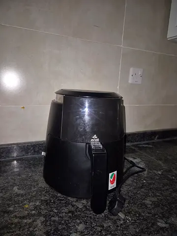 Black electric air fryer - used, good condition
