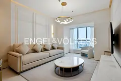 The only renovated sea-view 1BR in Elite