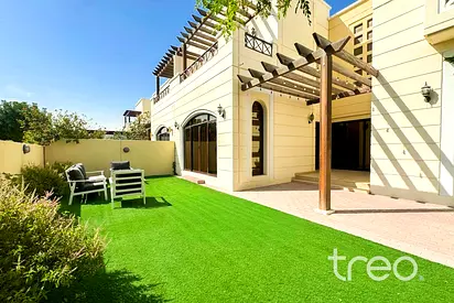 Vacant now | Large plot | 4 bedrooms