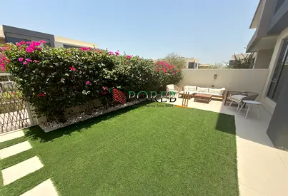 4 bedrooms + Maid | Vacant 10th Aug | Larger Plot