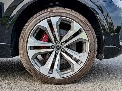 Audi Q8 55 TFSI quattro, миниатюра 15