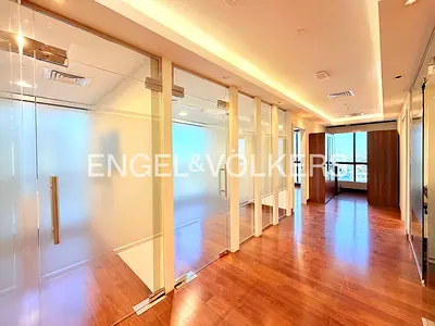 Grade A | Fully Partitioned | Open View