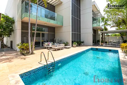 Ultra-Luxury Private 5BR Villa with Pool and Sauna | Exclusive Dubai Stay