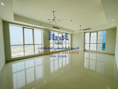 Enjoy Mesmerizing Panoramic Sea View In A Luxurious 3BHK+Maid’s On Dubai Border!
