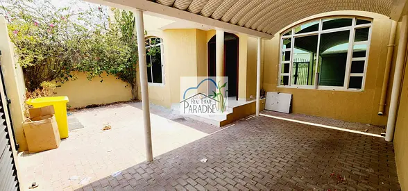 available private entrance 3 bedroom single storey villa with 2 full bath / open fitted kitchen / m