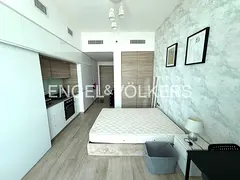 Fully Furnished | Low Floor | Vacant