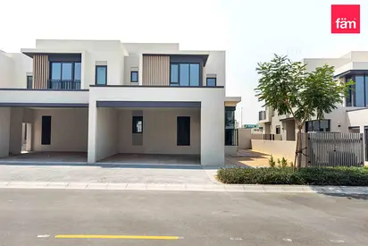 Vacant | Negotiable | Prime Area | Closed Kitchen