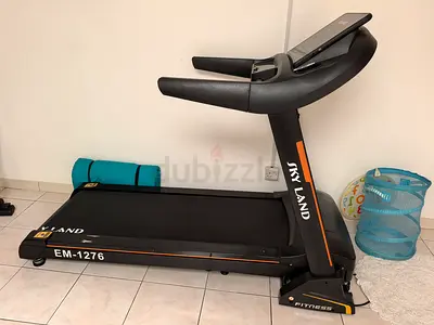 Skyland Treadmill EM1276