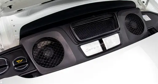 2017 Porsche 911 thumbnail 18