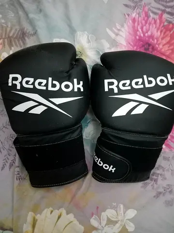 Reebok boxing gloves 16oz