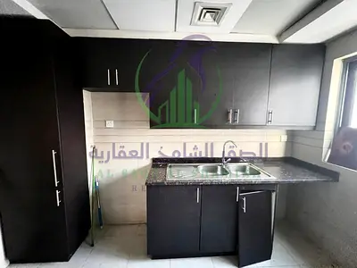 اوسع واجمل غرفتين وصالة للايجار السنوي في منطقة الممزر على مخرج دبي تشمل مسبح وباركينج وجيم وتكييف مجاني