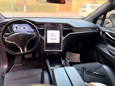 2017 Tesla MODEL X — фото 9