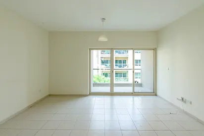 Spacious | High Floor | White Good | Close to Exit
