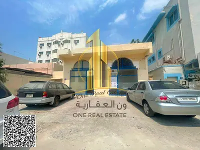 بيت عربي للبيع – منطقة البستان، عجمان فرصة استثمارية مميزة في موقع استراتيجي، سكني تجاري، على الشارع الرئيسي مباشرة، مقابل المدرسة الأهلية ومحطة الباص