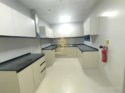 Near Metro! 3Bhk Flat Available For Family With Store&Maid Room And All Amenities